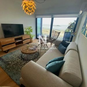 Venta Exclusivo Apartamento De 3 Dormitorios Con Piscina En Malvin,montevideo!