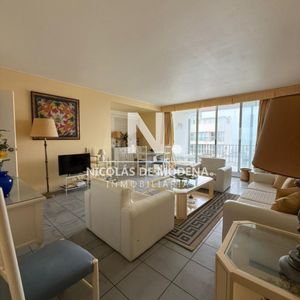 Apartamento En Península 2 Dormitorios Y Servicio