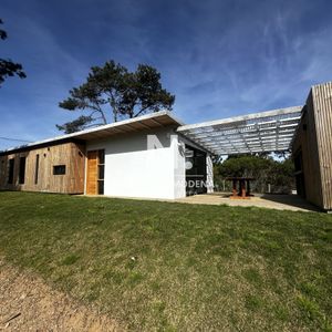 Venta Casa A Estrenar En Barrio Club Del Lago Punta Ballena