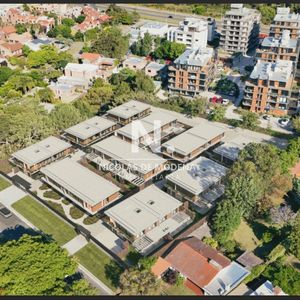 Casa En Venta De 3 Dormitorios En Ciudad De La Costa