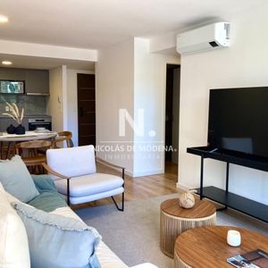 Apartamento De 2 Dormitorios Frente A Wtc, Montevideo
