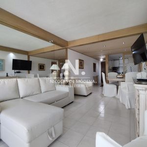 Apartamento De Un Dormitorio Y Medio En Alquiler Y Venta En Punta Del Este