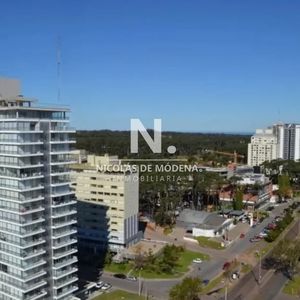 Muy Lindo Departamento Sobre Rooselvet