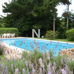 Hermosa Casa En Venta Zona Del Golf.