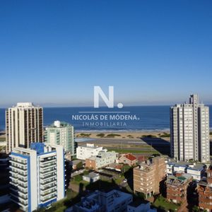 Pent House En Torre De Categoría