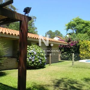 Chalet En Zona Pinares De Punta Del Este