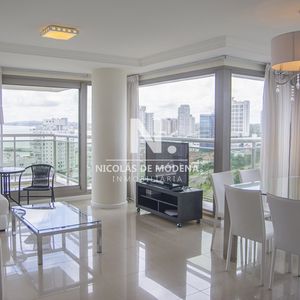 Departamento De 2 Dormitorios A Pasos Del Mar , Punta Del Este