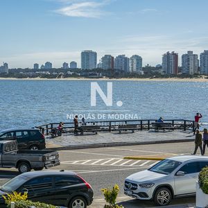 Departamento De 4 Dormitorios En Venta, Con Vista Al Mar En Zona Puerto. Amarras Del Sol