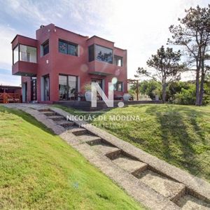 Casa Frente Al Mar En Punta Piedras, 4 Dormitorios