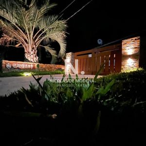 Casa En Venta De 4 Dormitorios En San Rafael, Playa Brava, Punta Del Este