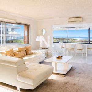 Apartamento De 3 Dormitorios En Playa Brava