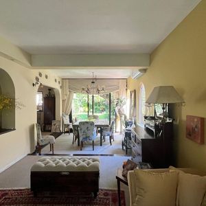 Venta Casa 4 Dormitorios, 3 Baños Y Cochera En Carrasco Sur, Montevideo