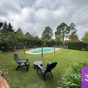 Venta Casa Lomas De La Tahona Barrio Rpivado De 4 Dormitorios, 4 Baños