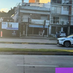 Terreno En Venta Ideal Proyectos 570 Mts2 En La Blanqueada, Montevideo