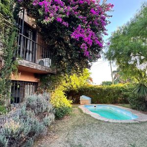 Casa En Lagomar Sur, 3 Dormitorios 3 Baños, Piscina Y Barbacoa.