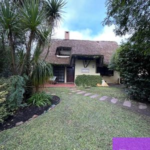Casa En Venta C/ Cochera En Solymar