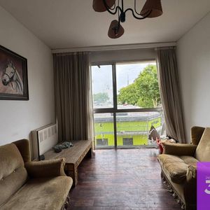 Apartamento De 2 Dormitorios + Servicio En Cordón Sur