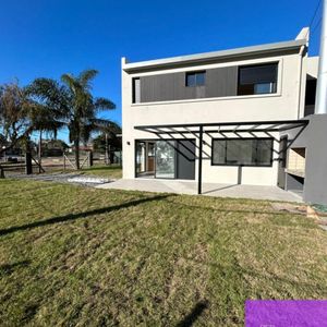 Venta Casa 3 Dormitorios En Lagomar Sur Ciudad De La Costa