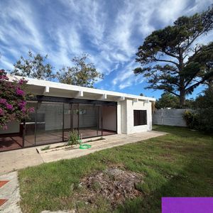 Casa Amplio Terreno, Propiedad A Reciclar En Ciudad De La Costa Shangrila Sur