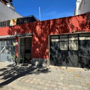 Casa Ph De 2 Dormitorios Y Garage En Pocitos (a Reciclar)