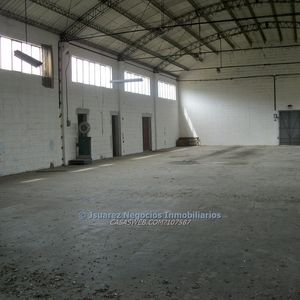 J.s  Local Industrial En Barros Blancos