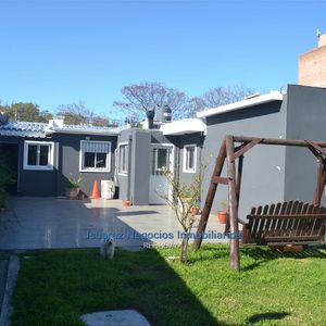 J.s. Venta, Dos Casas Malvin Norte, 1 Con Renta,