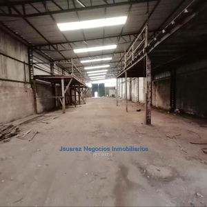 J.s Local Industrial En Maroñas
