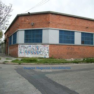 Js. Bajo De Preco-muy Buen Local Esquina En La Teja De 1300m2