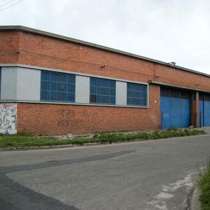 Muy Buen Local De 1300m2 En La Teja