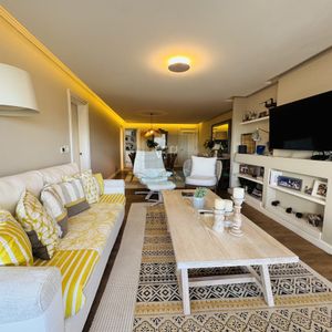 Venta Apartamento Piso Alto 3 Dormitorios Con Vista