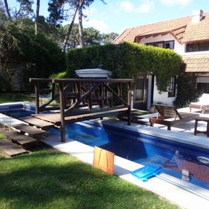 Venta Casa De 4 Dormitorios En Lugano Punta Del Este