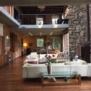 Casa De 5 Dormitorios En Barrio Privado Punta Del Este