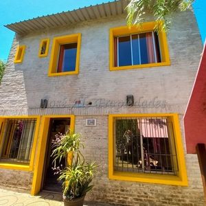 En Venta Casa De 3 Dormitorios Colonia Del Sacramento