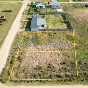 En Venta 2 Terrenos De 492 M2 En Miguelete, Colonia