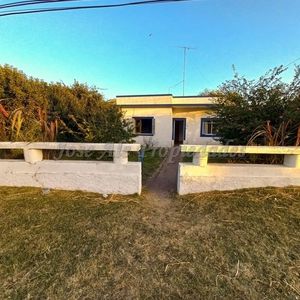 En Venta Casa De Tres Dormitorios En Colonia Del Sacramento