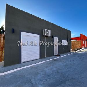 En Venta Casa De 2 Dormitorios Con Piscina, Colonia Del Sac