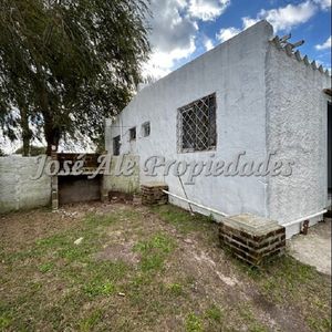 En Venta Se Financia Casa En Ph De 1 Dormitorio, Colonia