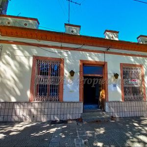 En Alquiler Gran Propiedad, Colonia