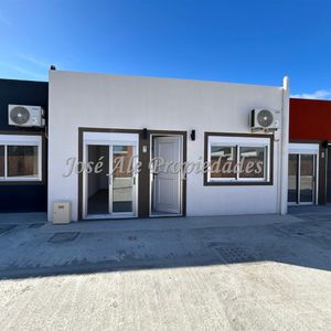 Casa De 2 Dormitorios A Estrenar Con Renta, Colonia