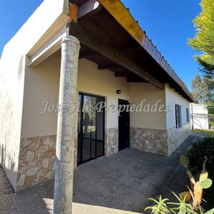 En Venta Nuevo Precio! Propiedad De 4 Dormitorios, Colonia