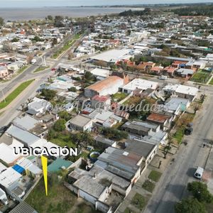En Venta Terreno Ubicado En El Centro De Juan Lacaze, Colonia