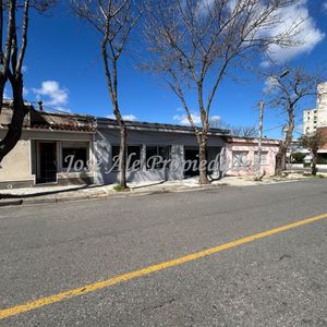 En Venta Hermosa Propiedad Completamente Reciclada Ubicada En El Centro De La Ciudad De Colonia.