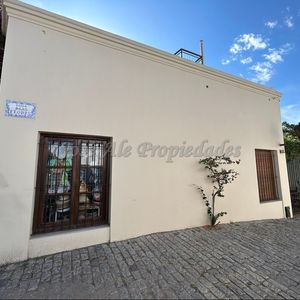 En Venta Atencion Destacada Propiedad Ubicada En El Corazon Del Barrio Historico Con Increible Vista A La Bahia De Colonia