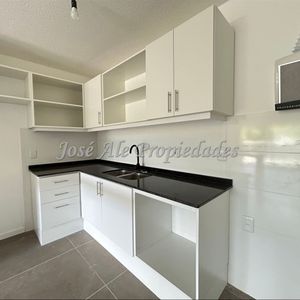 En Venta Apartamento De 2 Dormitorios A Estrenar Frente A La Rambla Y Playas De Colonia