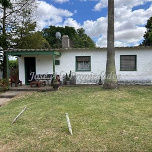 En Venta Vivienda De 3 Dormitorios, Ubicada En La Estanzuela Colonia.