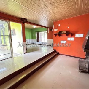 En Venta Oportunidad En Juan Lacaze Colonia, Casa De 3 Dormitorios Con Local Independiente Generando Renta A 2 Cuadras De La Playa
