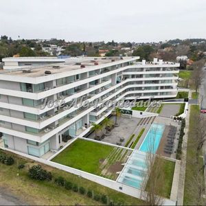 En Alquiler ?nuevo Precio ? Hermoso Apartamento Ubicado En La Rambla Costanera, Colonia