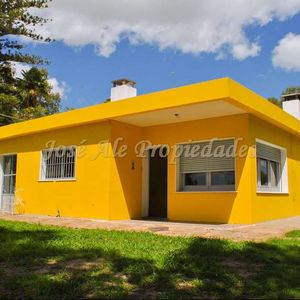 En Alquiler: Hermosa Chacra De Una Hectárea Sobre Ruta 21
