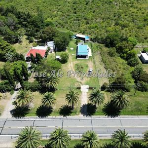 En Venta Casa Ubicada Sobre Ruta Nacional 1 Antes De Bodega Bernardi