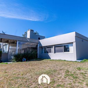 Casa En Venta Y Alquiler - Ref. 44